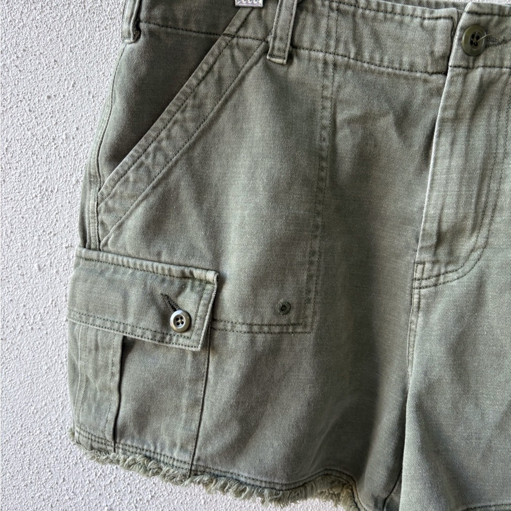 Lucky Brand Olive Green Size 32 Cargo Short Cotton Raw Hem Pocket Grunge Utility - Picture 9 of 16